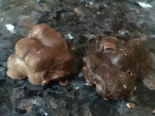 Peanut Cluster (Dark Chocolate)